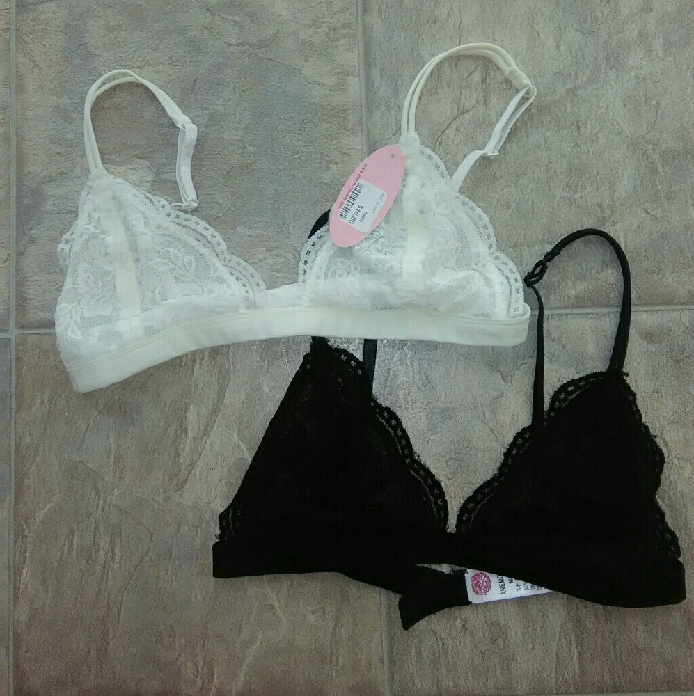 (2 pcs) Lace Bralettes NWT